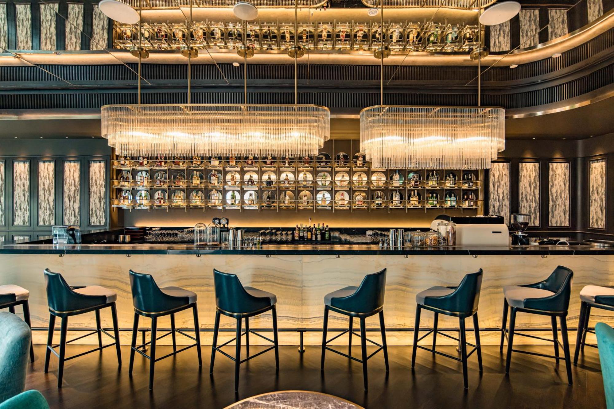 Silq Hotel & Residence, Managed By The Ascott Limited بانكوك المظهر الخارجي الصورة The bar at the 1903 Lounge