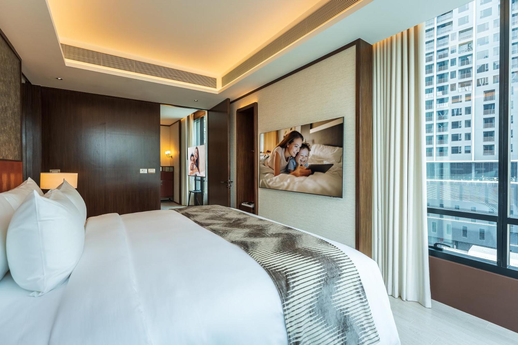 Silq Hotel & Residence, Managed By The Ascott Limited بانكوك الغرفة الصورة A bedroom at the hotel